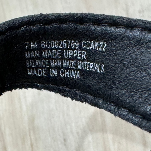 b.o.c. Alisha Sandals black vegan leather strappy heels chunky block womens BORN - Picture 9 of 12